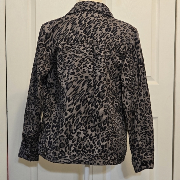 D & Co Women's Animal Print Denim Jacket Size Small - Picture 2 of 11